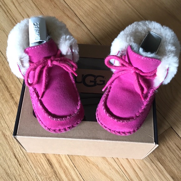 infant uggs pink